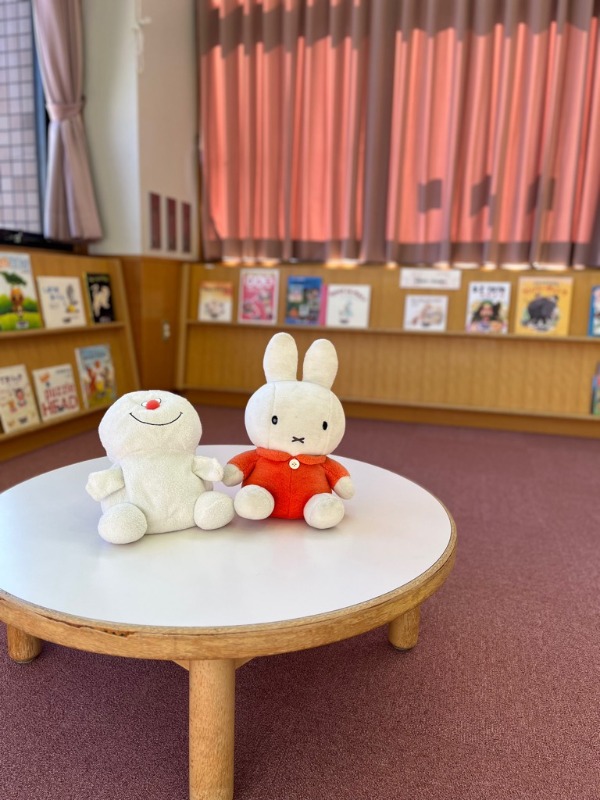 おはなしこーなー